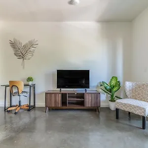 Lux 1 Bd Apartment- Rooftop, Wifi, Pet Friendly Apartment Seattle