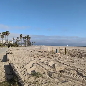 2bedroom With Den And 2ba 4 Blocks To Santa Monica Apartment Los Angeles